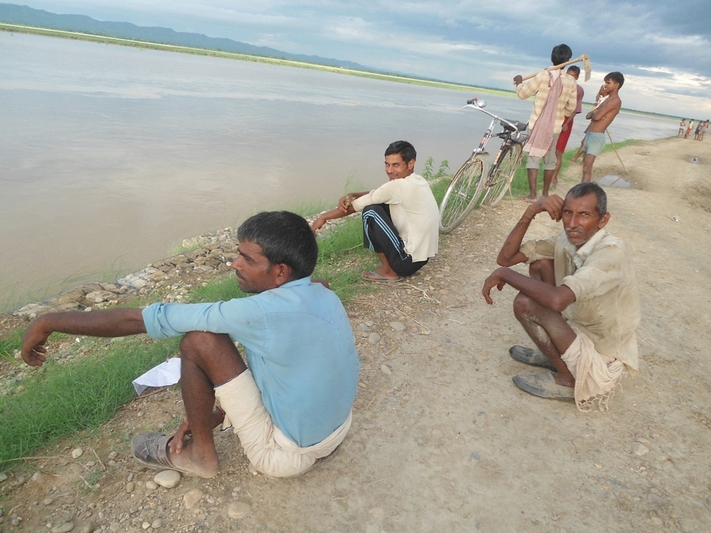 आठ सय बाढीपीडित परिवारलाई राहत