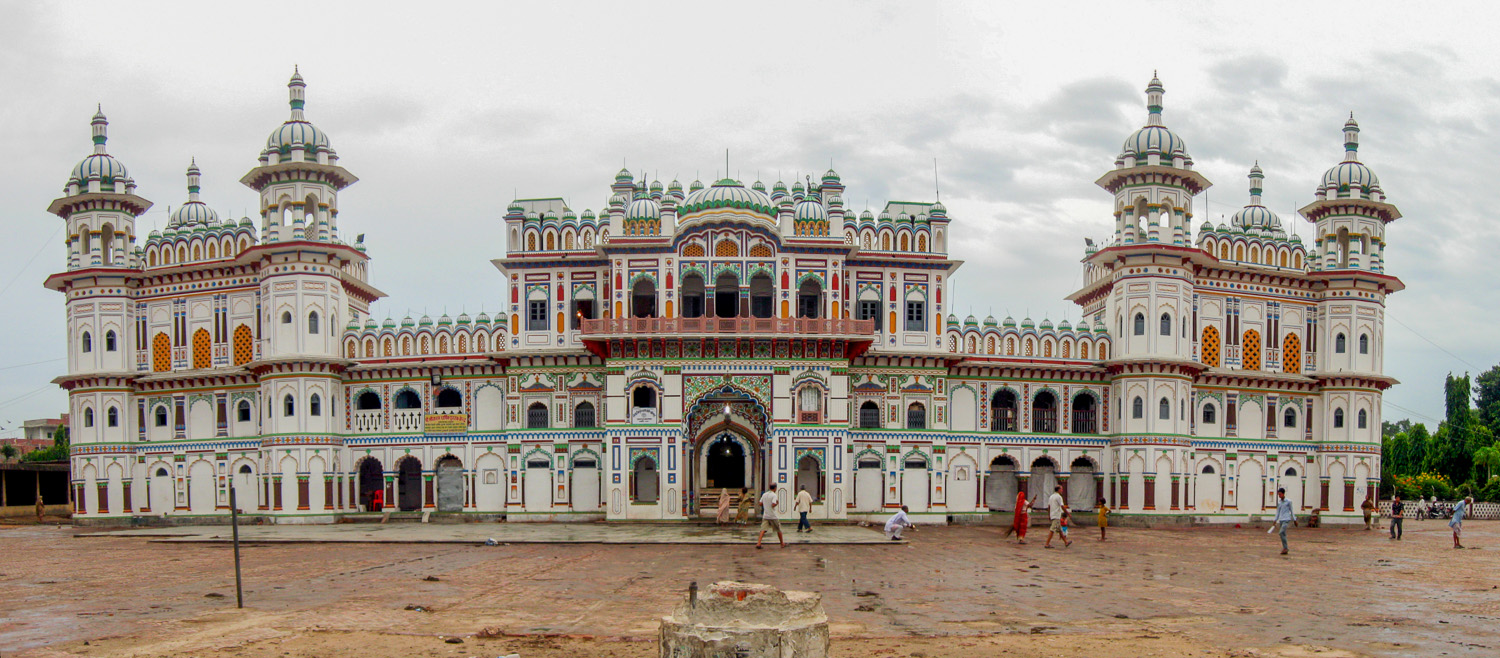 भारतीय अधिकारीहरुद्वारा जानकी मन्दिरको अवलोकन