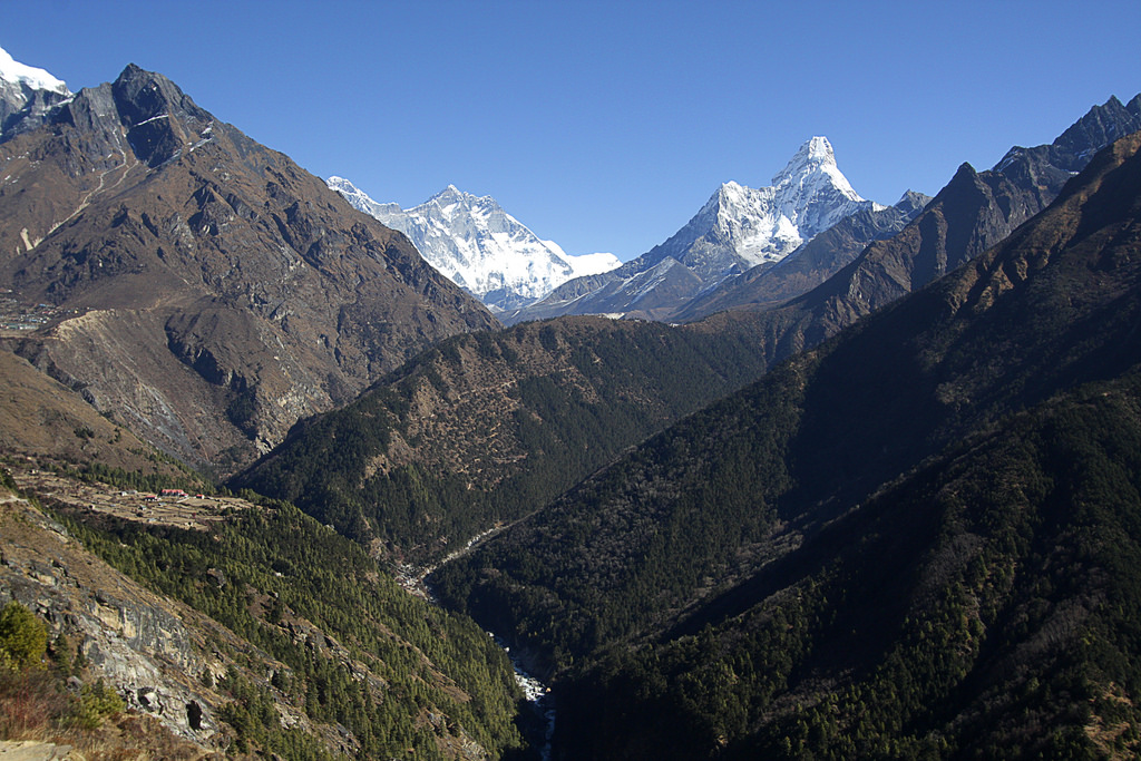 खुम्बुक्षेत्रमा पर्यटकको संख्या बढ्यो