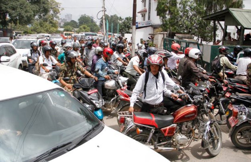 नयाँ प्रधानमन्त्रीबाट पेट्रोल पाइपलाइनको शिलान्यास