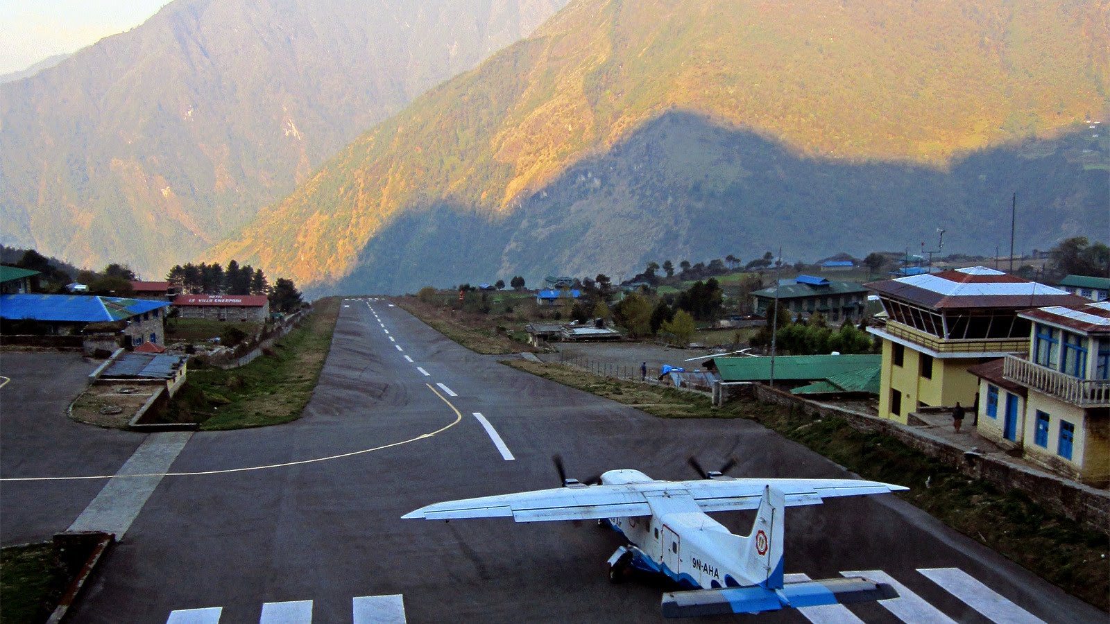 ४ दिनदेखि लुक्ला विमानस्थलमा हवाइ उडान अवरूद्ध