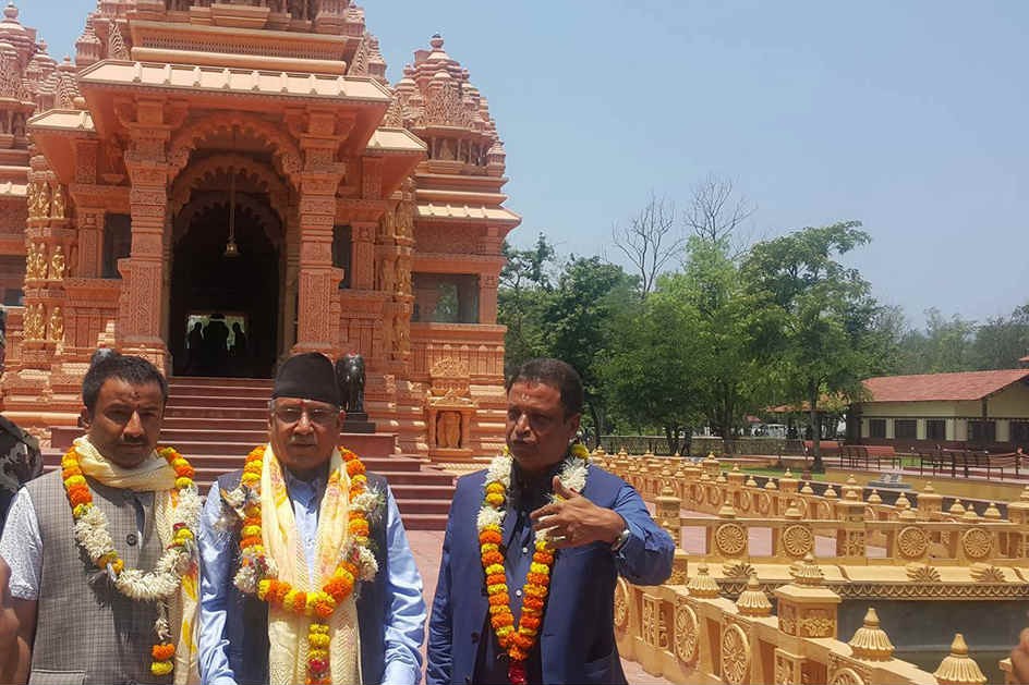 प्रधानमन्त्री पुषपकमल दाहालद्वारा शास्वतधामकाे अवलाेकन