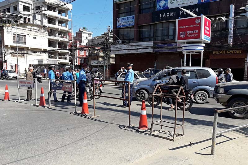 अब ट्राफिक प्रहरीको ध्यान लाइसेन्स नभएका सवारी चालकमाथि