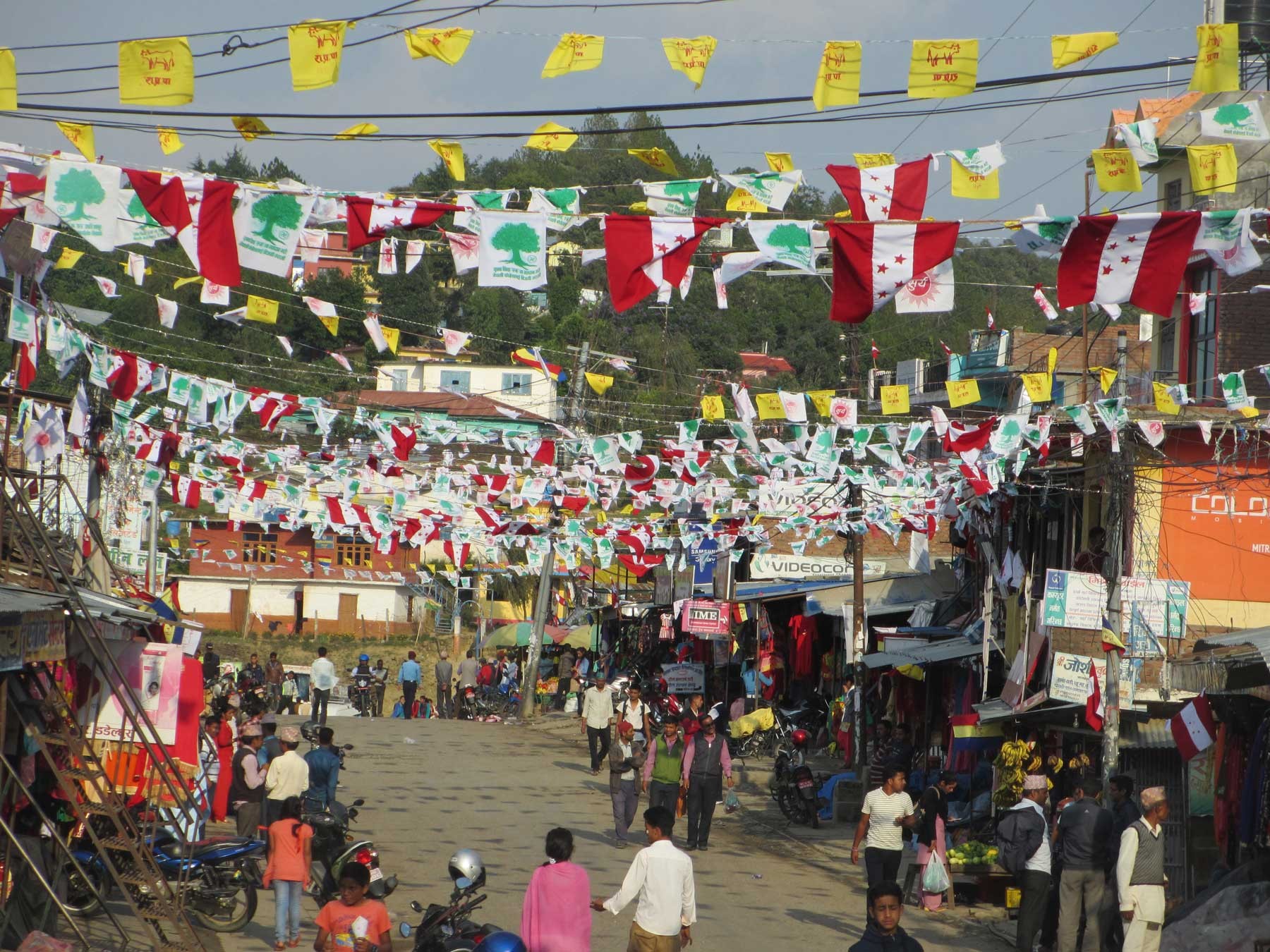 प्रधानमन्त्रीको गृह जिल्लामा निर्वाचनको लहर, काँग्रेसमा असन्तुष्टि