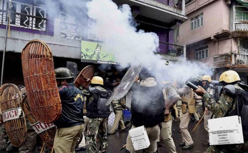 उग्र बन्दै दार्जिलिङ, टेलिभिजन च्यानल बन्द, पत्रकार पक्राउ