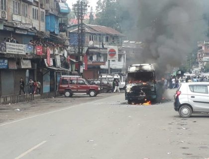 दार्जिलिङमा आन्दोलन झन चर्कियो, सरकारी कार्यालयका साइबोर्ड नेपाली भाषामै