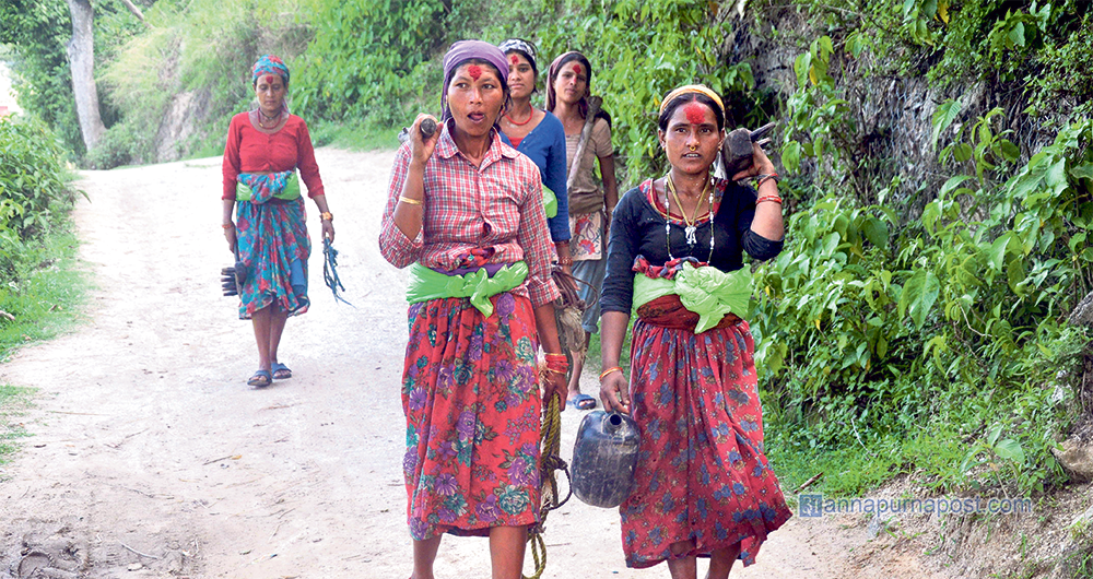 देउवा चार पटक प्रधानमन्त्री भए, गाउँ र गाउँले जस्ताकाे त्यस्तै