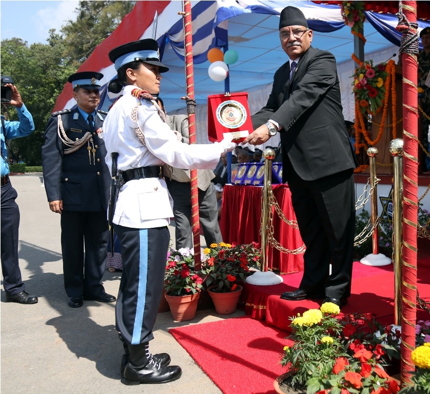 प्रहरी कानुनको आँखा पनि हो : प्रचण्ड