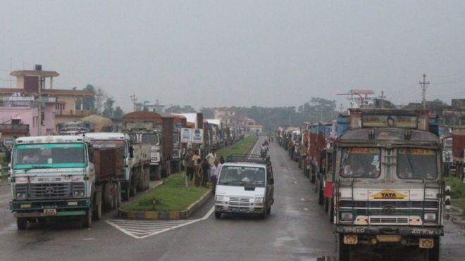 बेलहिया नाकामा भारतको कडाई, बीच बाटोमै रोकिए हजारौं सवारीसाधन