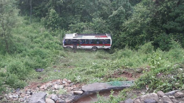 धादिङमा बस दुुर्घटना, ३१ घाइते ४ को अवस्था गम्भिर