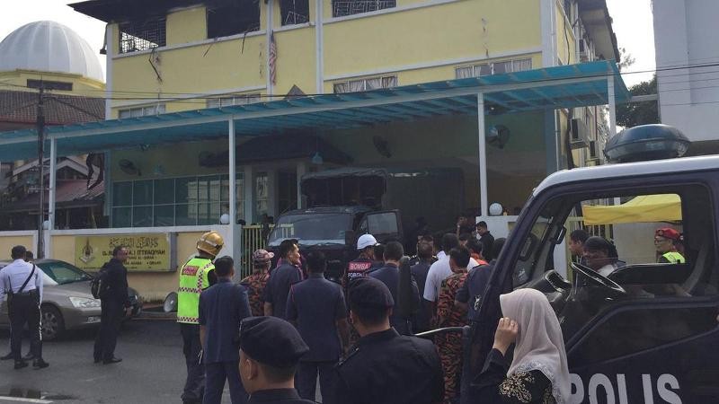 मलेसियामा विद्यालयमा भीषण आगलागी, २२ विद्यार्थी र दुई शिक्षकको मृत्यु