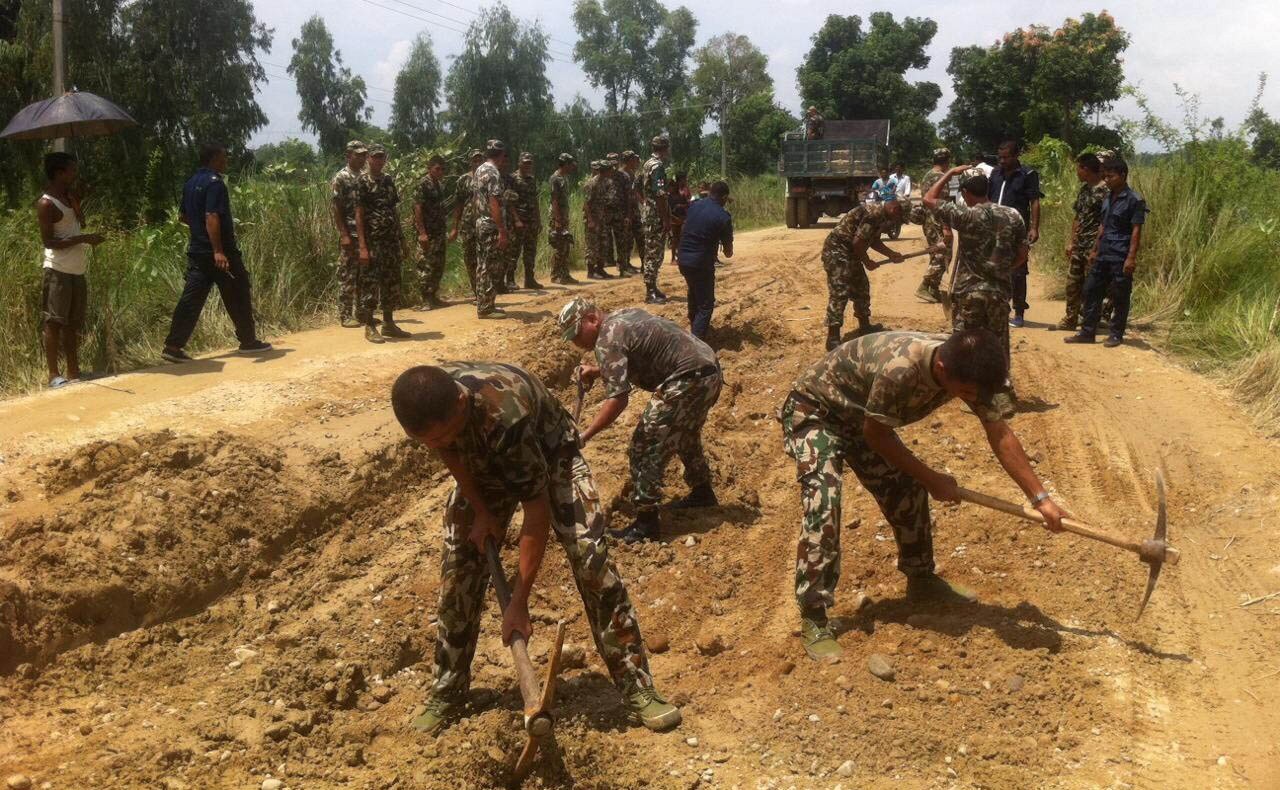 नेपाली सेनाद्वारा सडक मर्मतः निर्वाचन तथा दशैंलाई लक्षित गरि प्रेस नोट जारी