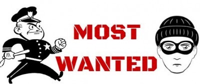 मोस्ट वान्टेड व्यक्ति नै प्रहरी पोशाकमा हिडेपछि...