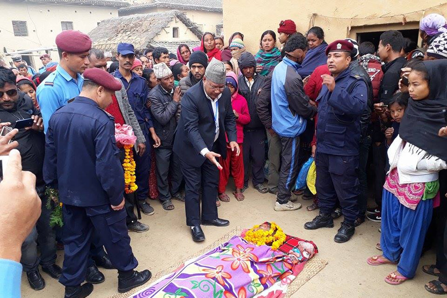 बम विस्फोटमा मारिएका म्यादी प्रहरी चौधरीलाई २५ लाख राहत