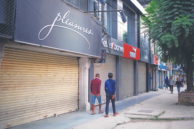 दरबारमार्गका ठग व्यापारीको बज्न थाल्यो बाजा, धमाधम पक्राउ