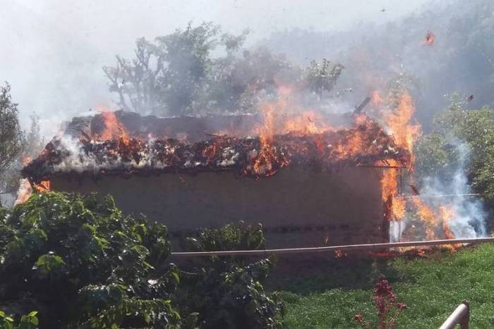 बाग्लुङमा तीन दिनदेखि सुरु भएको डढेलो नियन्त्रणमा नआएपछि सेना खटाईयो