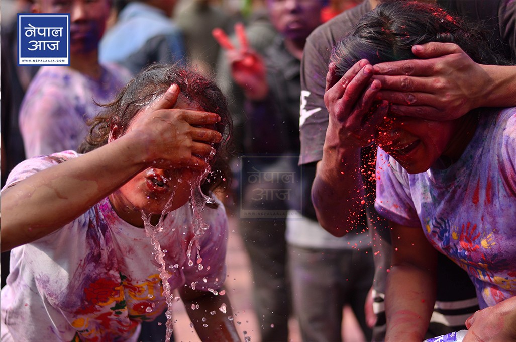 मधेसमा आज धुमधामका साथ होली मनाइँदै (फोटोफिचर)