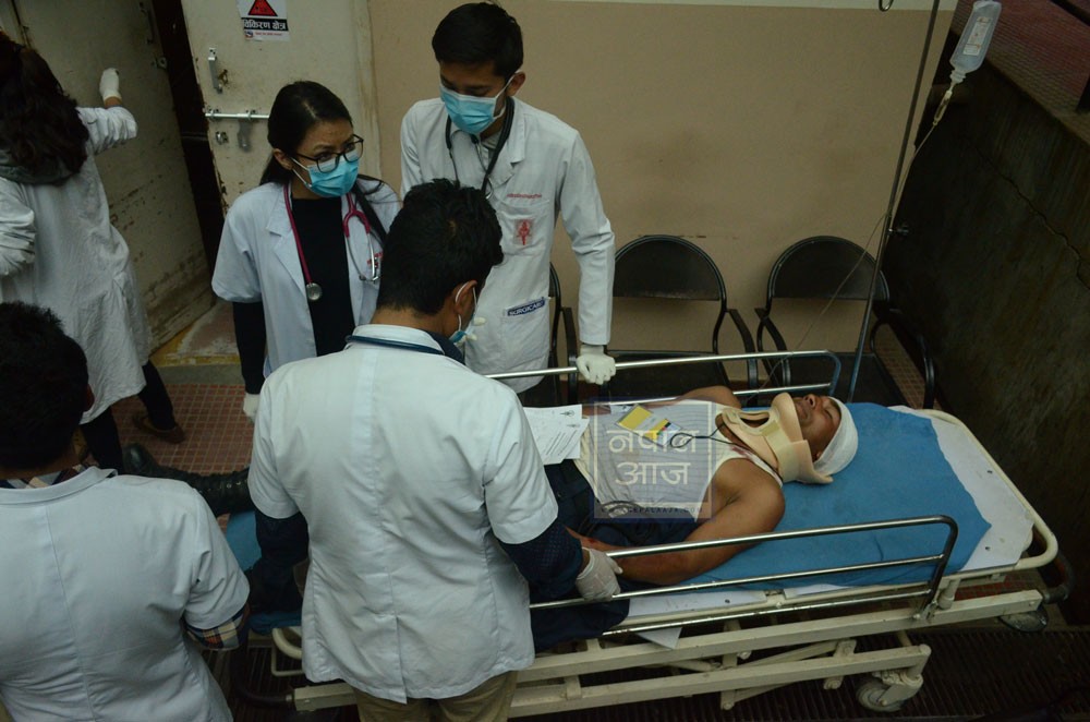 अपडेटः १२ जनाको उपचार हुँदै केएमसीमा, ४ जनालाई अन्यत्र रिफर (सूचीसहित)