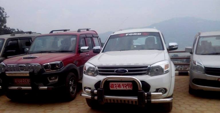 सेतो नम्बर प्लेट रातो बनाउन दबाब