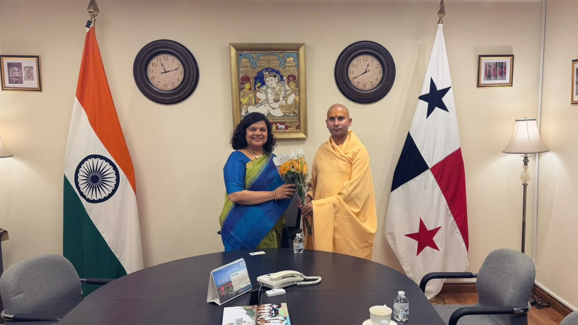 भारत और पनामा के बीच सांस्कृतिक व आध्यात्मिक संबंधों को मजबूती: स्वामी रामात्मानंद गिरि ने पनामा में किया मंथन