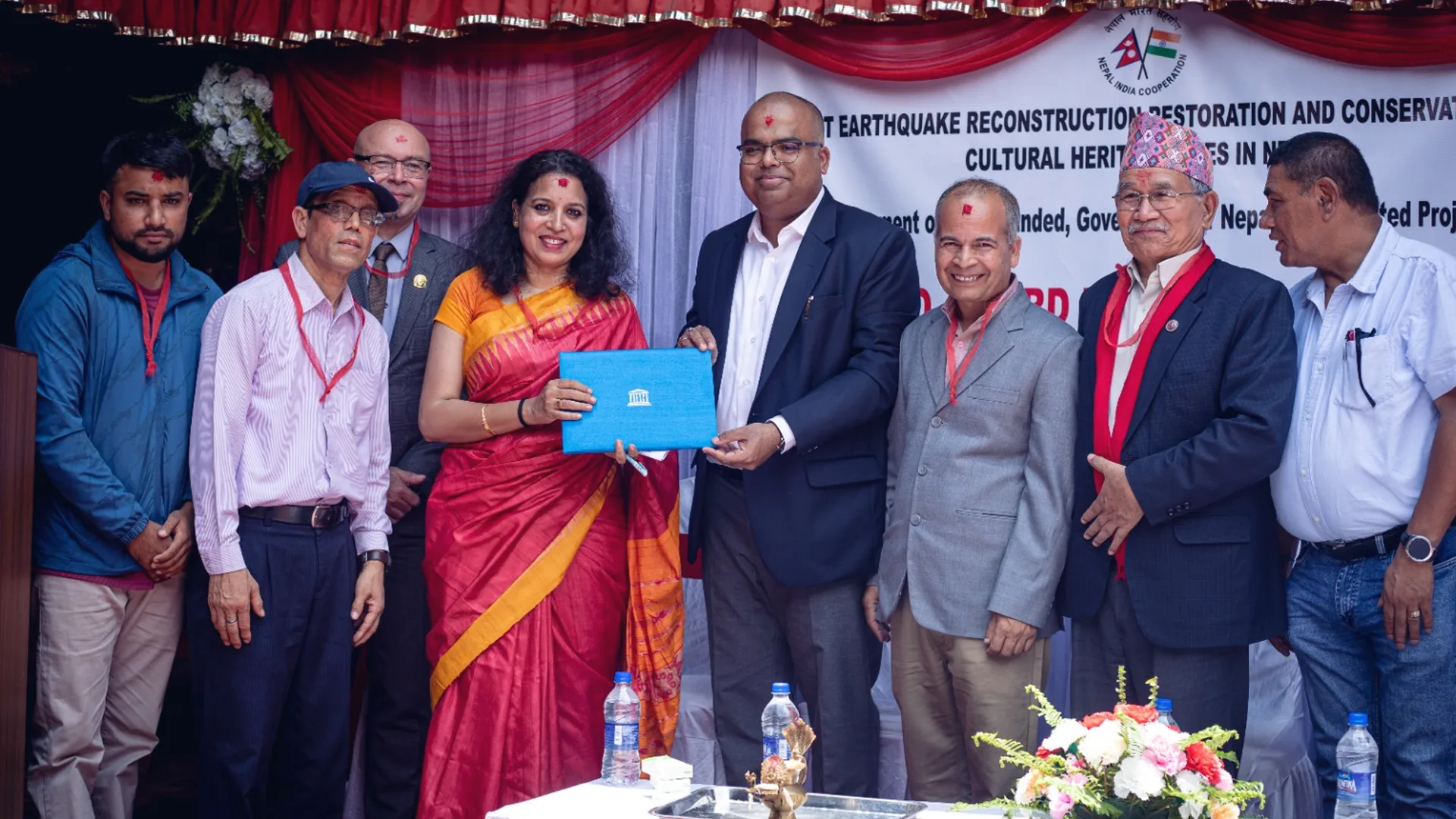 ललितपुरको ज्येष्ठ वर्ण महाविहारलाई युनेस्को एसिया-प्रशान्त सांस्कृतिक सम्पदा पुरस्कार अन्तर्गत ‘अवार्ड अफ मेरिट’ हस्तान्तरण