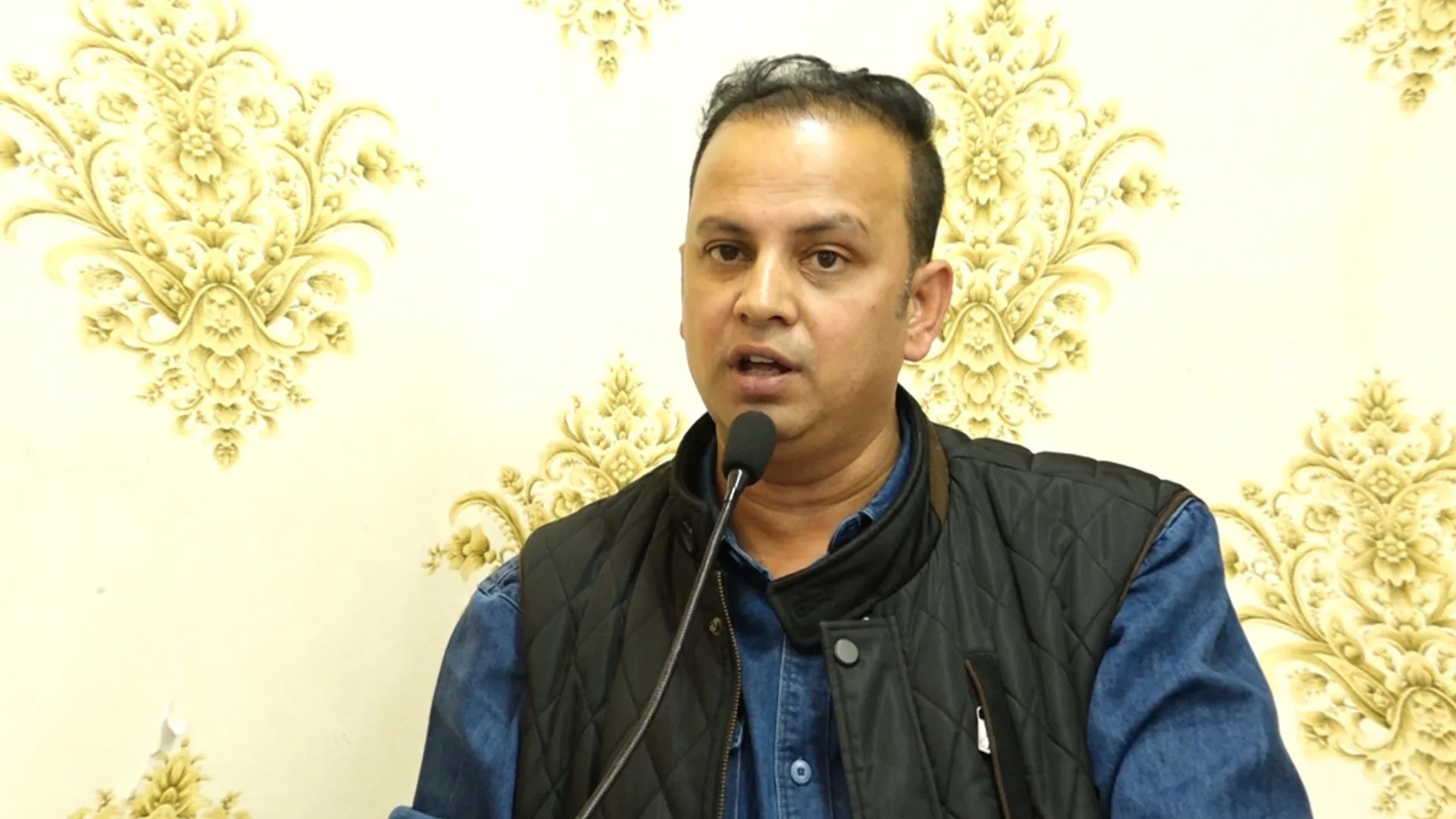 निजी क्षेत्रको विकासबिना आर्थिक समृद्धि सम्भव छैन : सांसद मनिष झा