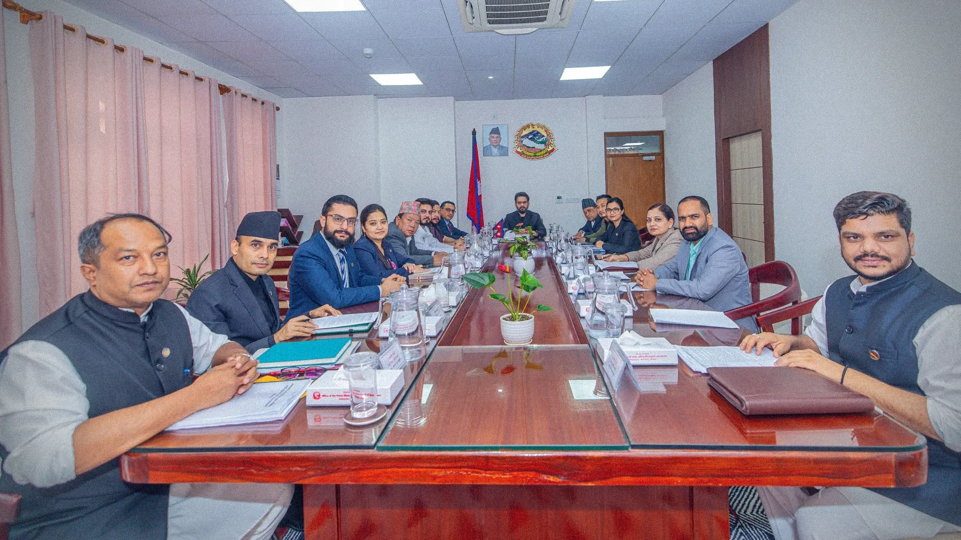मन्त्रिपरिषद् बैठकका मुख्य ६ निर्णय सार्वजनिक, सचिव बढुवा र कर कायम