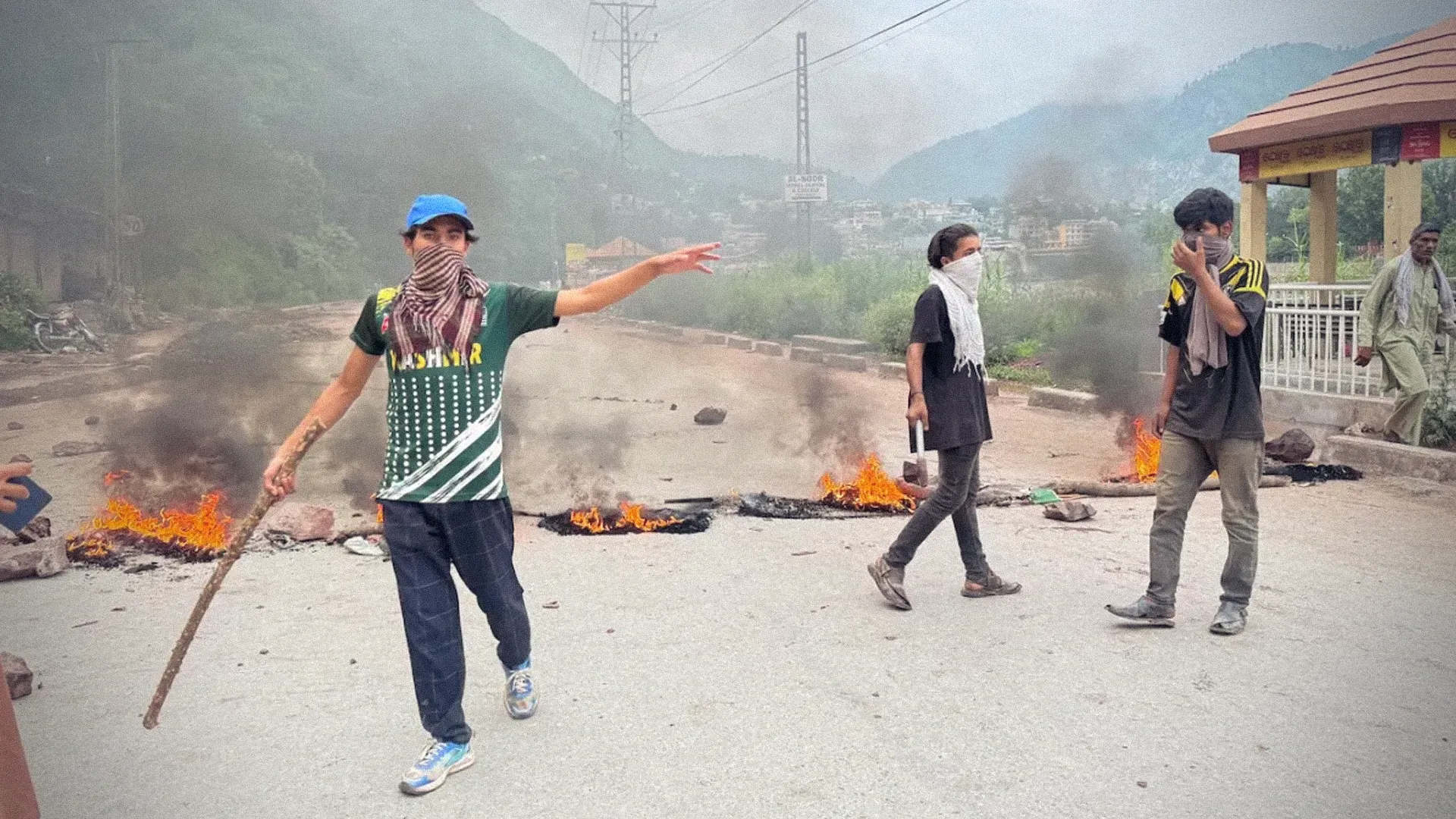 Pressure Mounts on Islamabad as Unrest Grows in Pakistan-Administered Kashmir