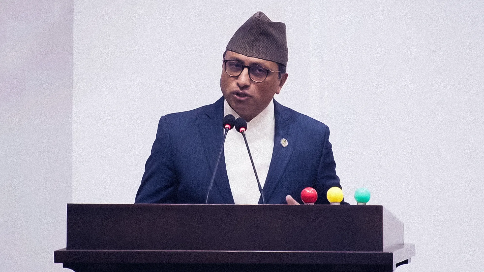 Dr. Wagle Backs Dol Prasad Aryal for Speaker Citing Managerial Excellence