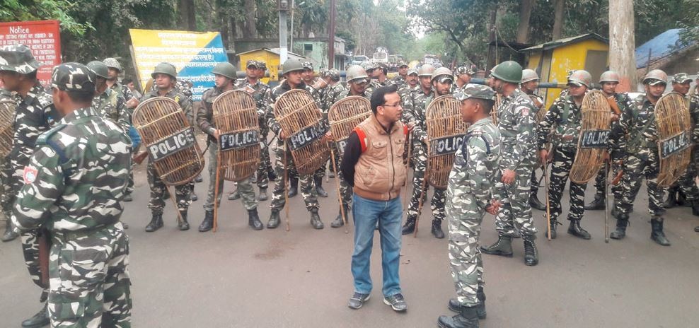 सुरक्षाकर्मीको गोली लागि नौ जनाको मृत्यु, बीस घाइते