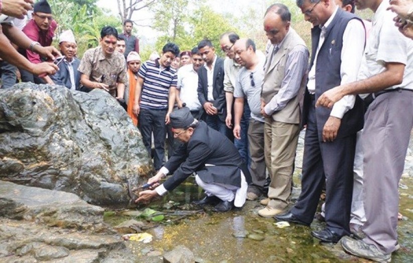 पेट्रोलियम अन्वेषणमा सघाउने भन्दै चीनले खानी ओगट्यो