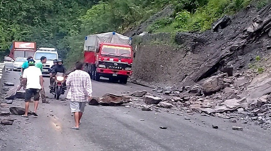 अवरुद्ध सडक सञ्चालनमा