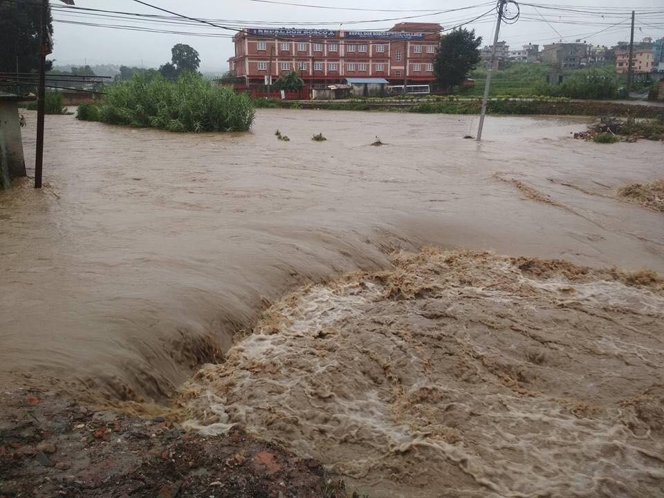 अझै दुई दिन भारी वर्षा हुने