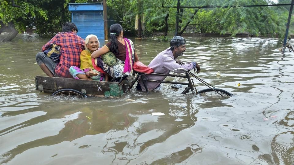 चुरेमा बादल देखिनासाथ बस्तीमा त्रास