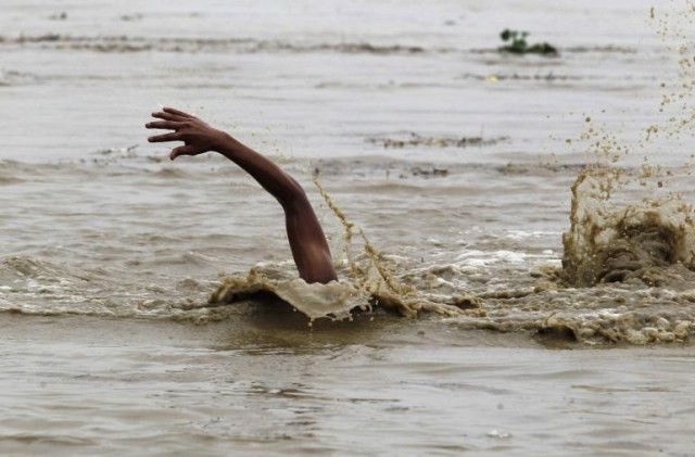 जुडी खोलाले बगाएर दुई बेपत्ता