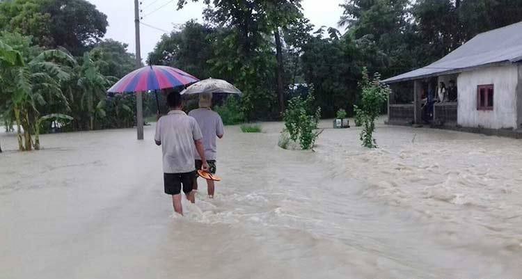  सप्तकोशी नदीमा बाढी अातंक, एक हजार बढी घर डुबे