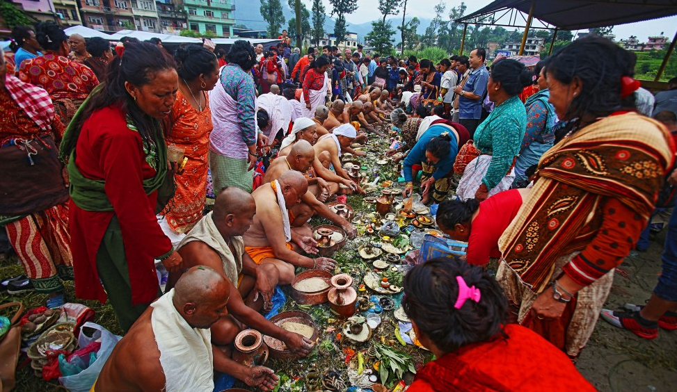 मनाइयो पितृ सम्मान दिवस, गोकर्णमा तीन लाख भक्तजन