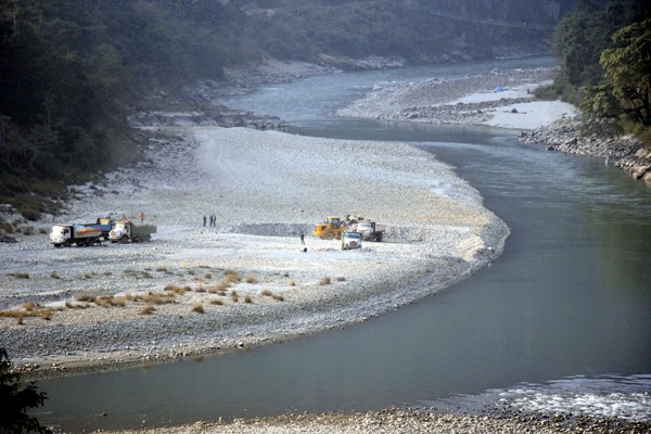 काठमाडौं–मुग्लिन सडक : त्रिशूलीपारि पनि २ लेन बनाइने