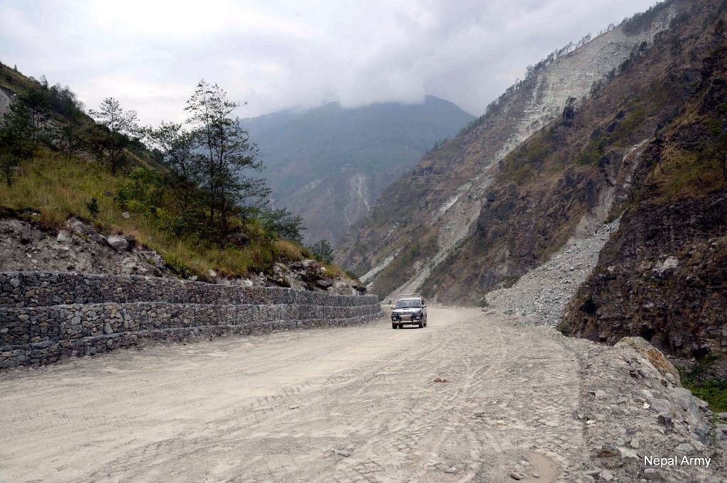 राप्ती लोकमार्ग दुईतर्फी बनाइँदै