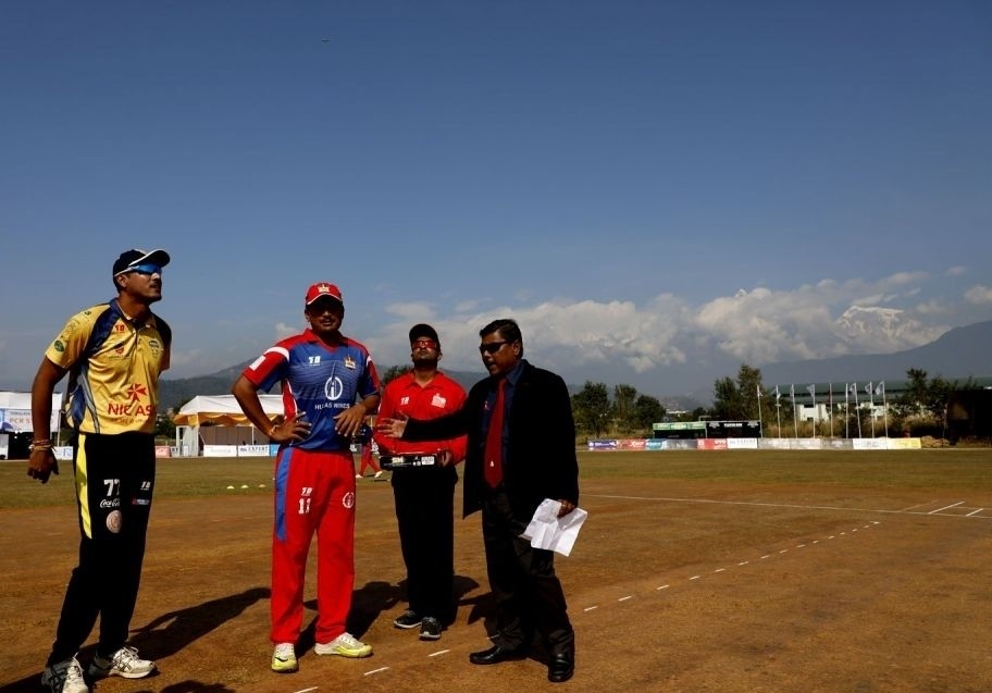 पोखरा प्रिमियर लिगः काठमाडौं रोयल्सद्वारा चितवनलाई ९५ रनको लक्ष्य 