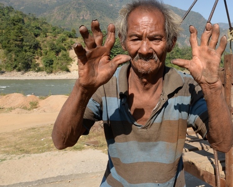 तुइन तान्दै बांगिए औंला !