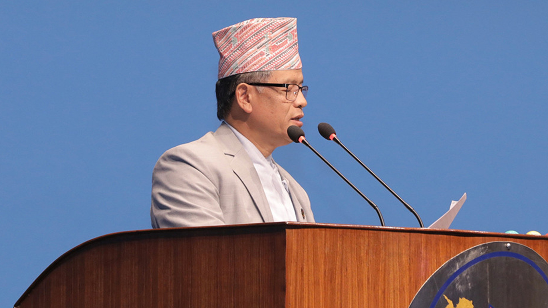 सरकारले चाह्यो बेचबिखनको बाटो, तर संसदले लगायो पूर्ण प्रतिबन्ध
