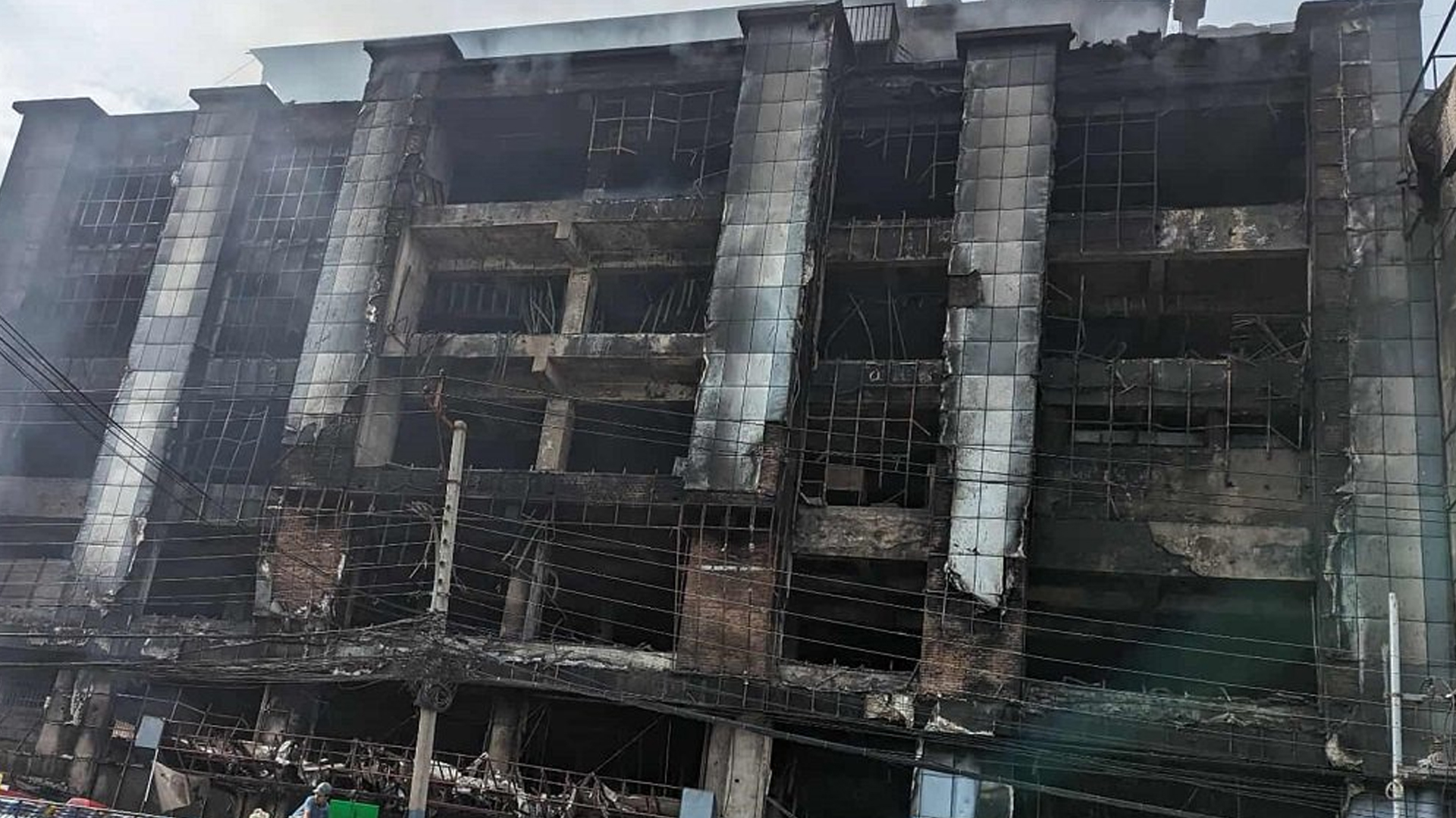 बौद्ध भाटभटेनीमा जलेको अवस्थामा ६ शव फेला, अनुसन्धान अघि बढ्दै
