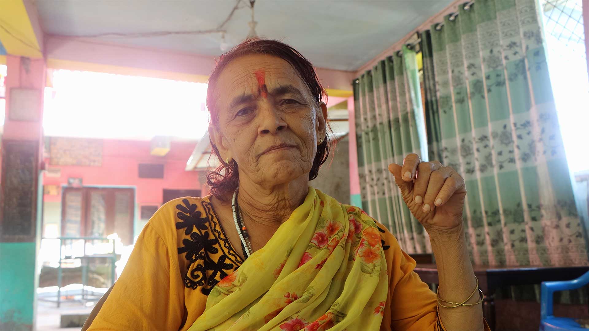 ६० भन्दा बढी अनाथको आमा: गीता आमाको दशैं विशेष कथा!