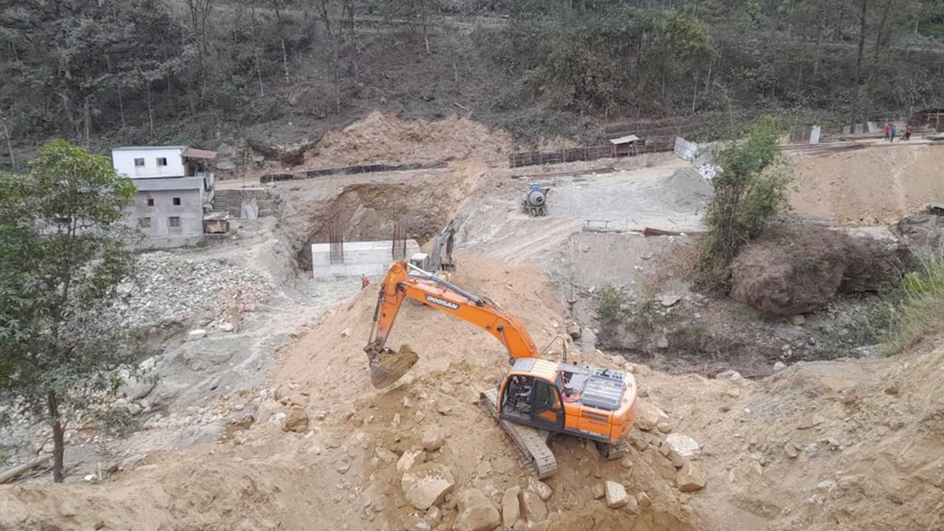 काम नगर्ने ठेकेदारमाथि सरकारको कडाइ, थप २५ रुग्ण ठेक्का तोड्ने प्रक्रिया सुरु