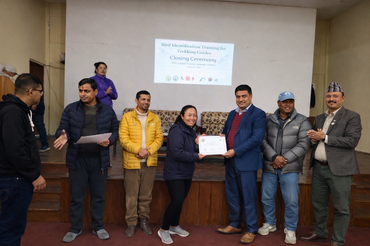 गण्डकीमा पथप्रदर्शकका लागि चरा पहिचान तालिम: ३०० प्रजातिका चरा समेटिएको पुस्तक सार्वजनिक