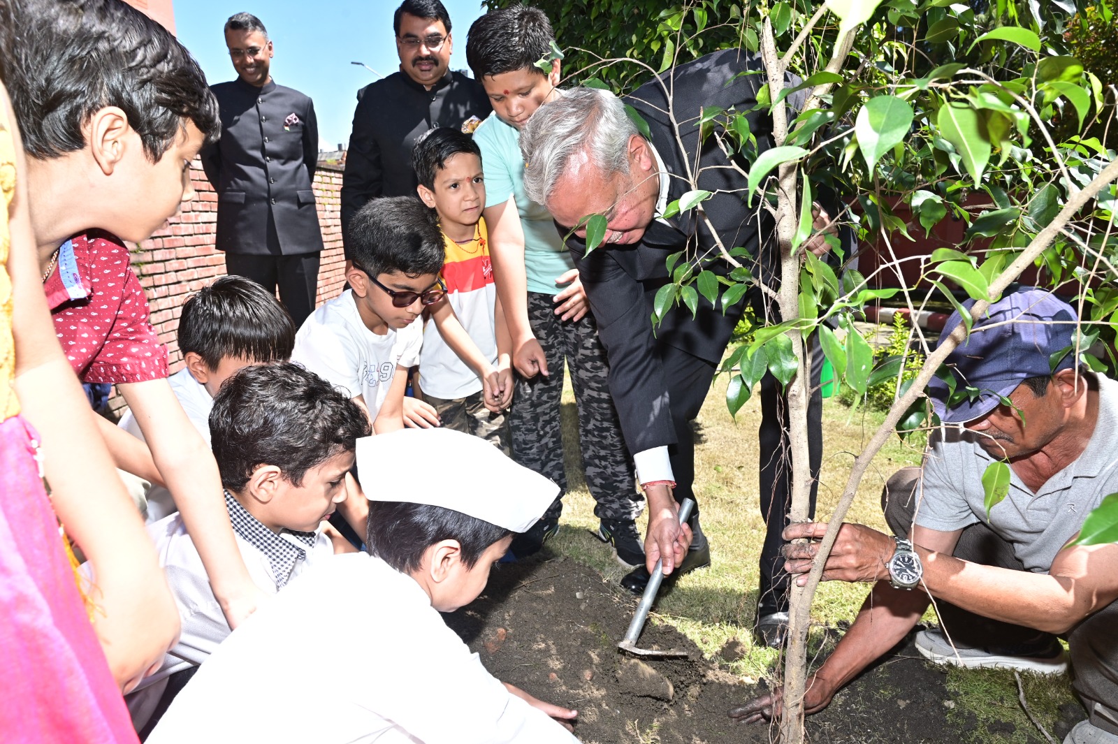 Honoring Mothers with Trees: Indian Embassy’s Heartwarming Environmental Campaign!