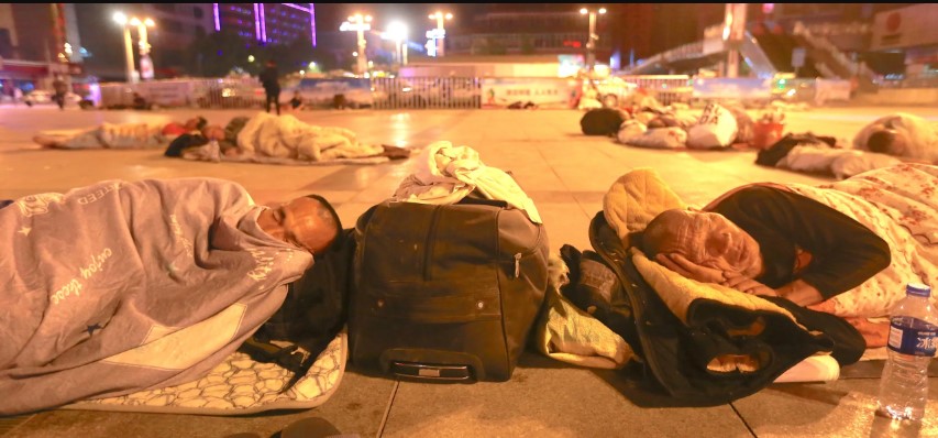 China’s Billion-Dollar Airports Now Shelters for the Homeless