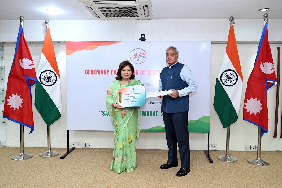 Friendship on Wheels: India Gifts Electric Vehicles to Nepal for Sagarmatha Sambaad, Bolstering Green Talks