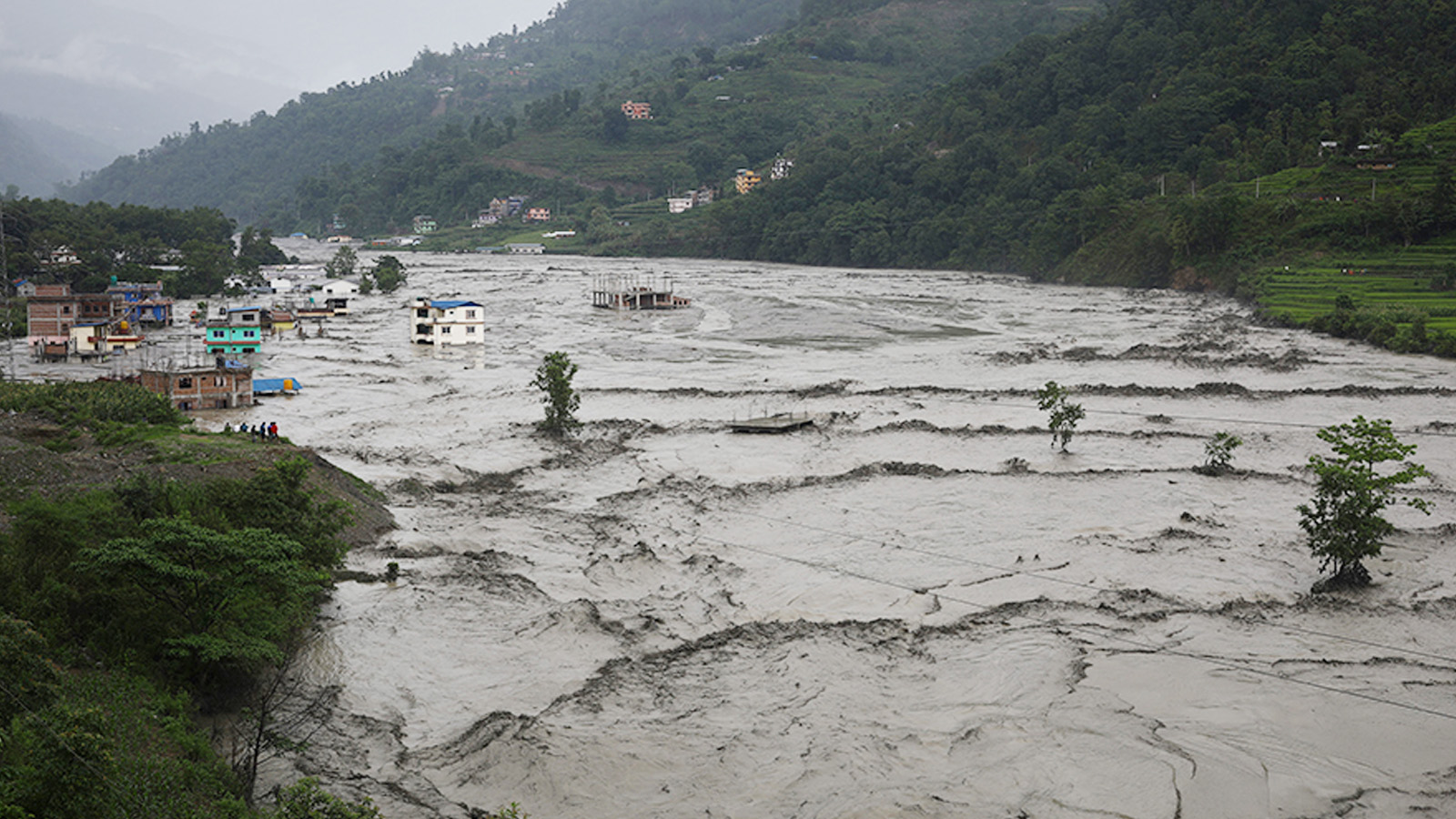 बाढीपहिरो प्रभावितलाई कोरोनाविरुद्धको खोपमा प्राथमिक्ता